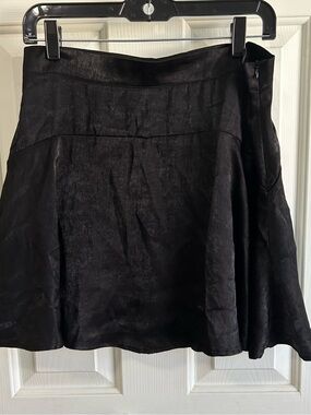 NWT day & moon boutique Black Satin circle skater mini skirt Large